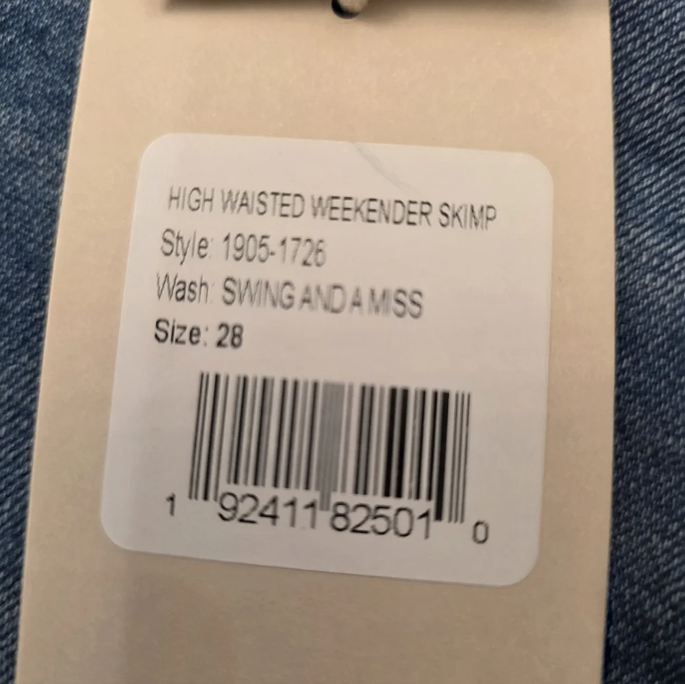 MOTHER High Waisted Weekender Skimp Flare Jeans Size 28 - Picture 12 of 14